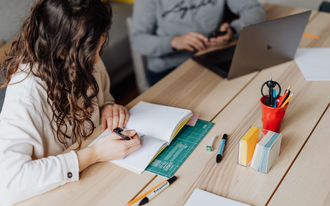 Compliance-Vorschriften und relevante Informationen
